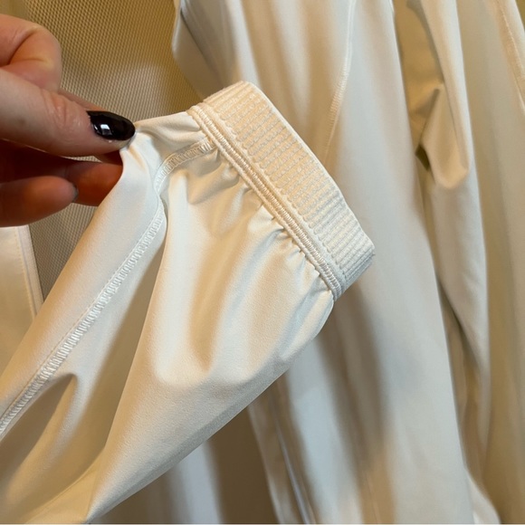 Lululemon running jacket - Picture 5 of 7